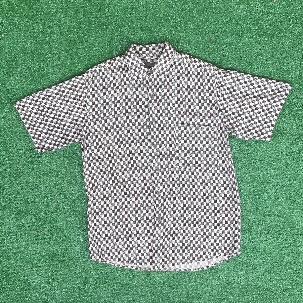 Men's Black & White Patterned Short-Sleeve Shirt